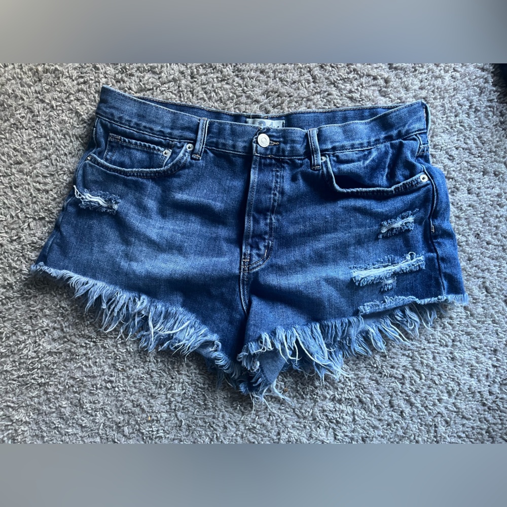 Super cute Free People We The Free Loving Good Vibrations Cutoffs in mid indigo! - Picture 2 of 9